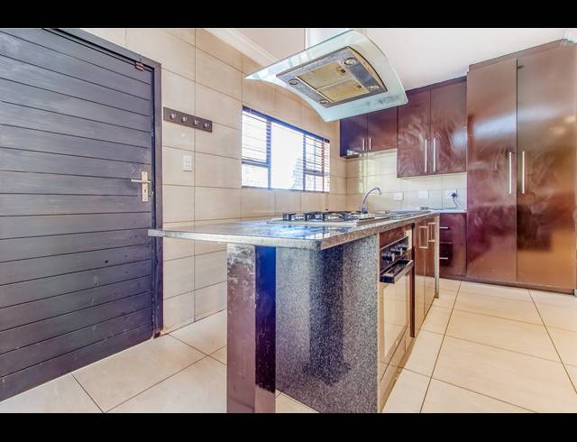4 BEDROOM HOUSE RENTED IN DISCOVERY